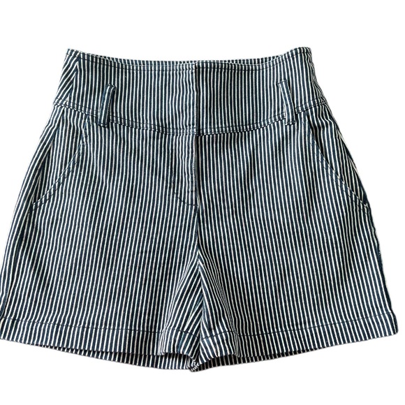 Anthropologie Pants - Anthropologie ett:twa Shorts Navy White Red Stripes High Rise Zip Front Size: 8